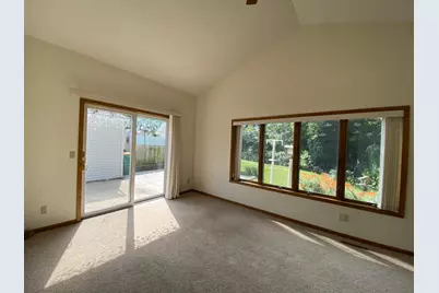 919 Abbott Street, Albert Lea, MN 56007 - Photo 6