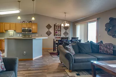 1901 41st Avenue S, Moorhead, MN 56560 - Photo 8