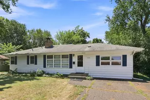 5355 Northport Dr, Brooklyn Center, MN 55429 - Photo 2