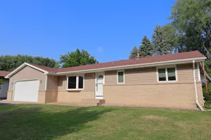67 13th Ave SW, New Brighton, MN 55112 - Photo 1