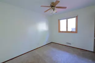 67 13th Ave SW, New Brighton, MN 55112 - Photo 6