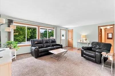 942 Morgan Road, River Falls, WI 54022 - Photo 4