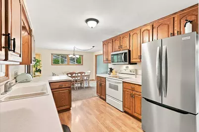 942 Morgan Road, River Falls, WI 54022 - Photo 10