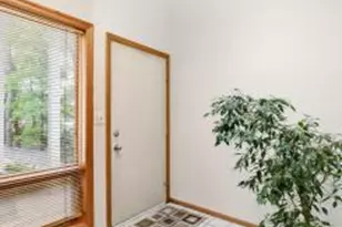 3062 Lake Shore Dr, Minneapolis, MN 55416 - Photo 12