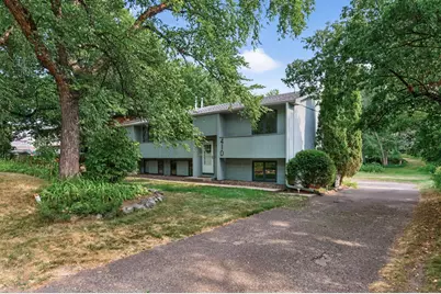 408-410 Cardigan Road, Shoreview, MN 55126 - Photo 2