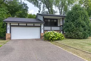 7382 Borman Ave, Inver Grove Heights, MN 55076 - Photo 2