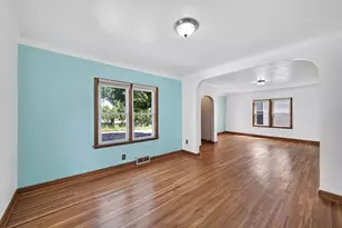 32 Maryland Ave E, Saint Paul, MN 55117 - Photo 14