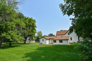 661 N Central St, Warren, MN 56762 - Photo 32