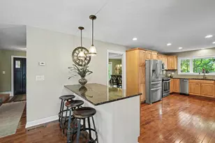 5710 Oakview Ln N, Plymouth, MN 55442 - Photo 6