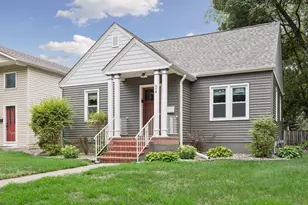 870 22nd Ave SE, Minneapolis, MN 55414 - Photo 2