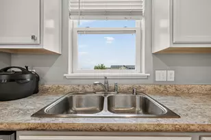 1671 Windigo Ln, Shakopee, MN 55379 - Photo 14