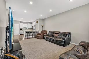 1671 Windigo Ln, Shakopee, MN 55379 - Photo 8