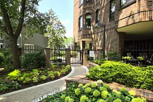 1235 Yale Pl, Minneapolis, MN 55403 - Photo 44