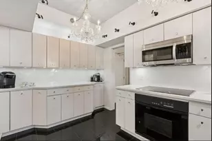 1235 Yale Pl, Minneapolis, MN 55403 - Photo 28