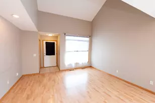 8663 Quarry Ridge Ln, Woodbury, MN 55125 - Photo 36