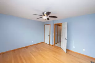 8663 Quarry Ridge Ln, Woodbury, MN 55125 - Photo 18