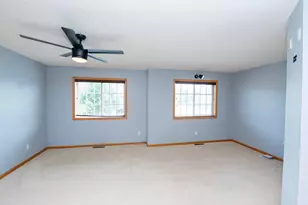 8663 Quarry Ridge Ln, Woodbury, MN 55125 - Photo 2