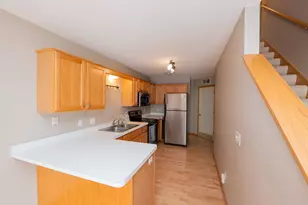 8663 Quarry Ridge Ln, Woodbury, MN 55125 - Photo 24