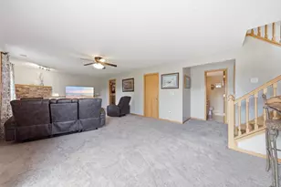 809 Morningside Pl, Belle Plaine, MN 56011 - Photo 14