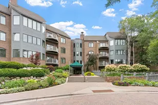 12700 Sherwood Pl, Minnetonka, MN 55305 - Photo 2