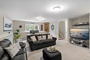 842 Sterling St S, Maplewood, MN 55119 - Photo 32