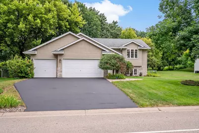 842 Sterling Street S, Maplewood, MN 55119 - Photo 1
