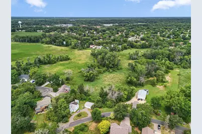 695 N Oak Drive, Vadnais Heights, MN 55127 - Photo 4