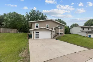 4990 148th Path W, Apple Valley, MN 55124 - Photo 2