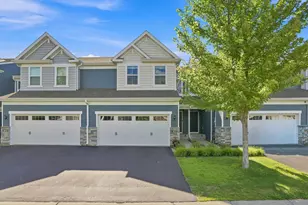 8121 Evergreen Ln N, Maple Grove, MN 55369 - Photo 2