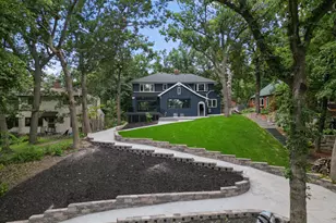 2020 Arcade St, Maplewood, MN 55109 - Photo 2