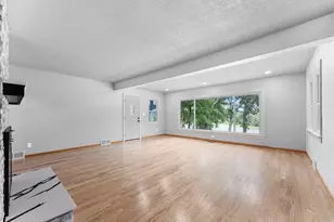 2020 Arcade St, Maplewood, MN 55109 - Photo 18