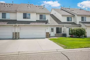 815 Ferdinand Dr, Shakopee, MN 55379 - Photo 1