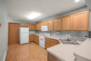 815 Ferdinand Dr, Shakopee, MN 55379 - Photo 10