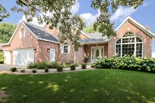 8929 Jewel Ave S, Cottage Grove, MN 55016 - Photo 2