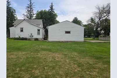 860 Basinger Memorial Drive, Mountain Lake, MN 56159 - Photo 10