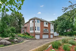 2300 Bantas Point Rd, Wayzata, MN 55391 - Photo 4