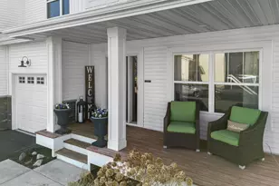 20391 Greengate Ct, Lakeville, MN 55044 - Photo 2