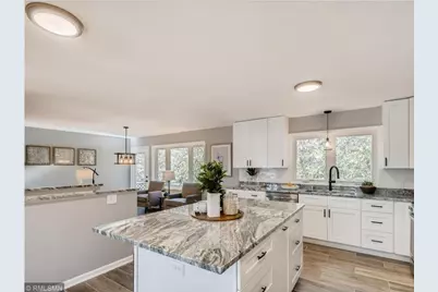 14104 Knollway Drive N, Minnetonka, MN 55305 - Photo 4
