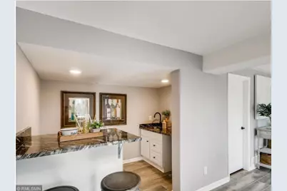 14104 Knollway Drive N, Minnetonka, MN 55305 - Photo 14