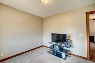 314 Steelhead Dr, River Falls, WI 54022 - Photo 10