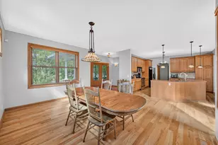 11224 Halstead Trail, Woodbury, MN 55129 - Photo 8