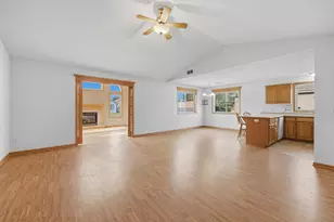 4122 Dublin Dr, Saint Cloud, MN 56301 - Photo 12