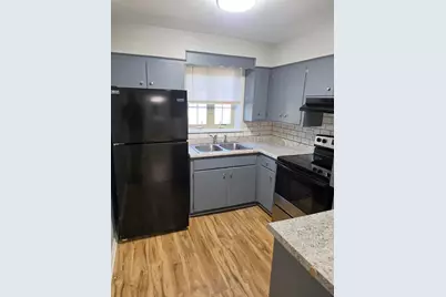 4445 Chowen Avenue S, Minneapolis, MN 55410 - Photo 2
