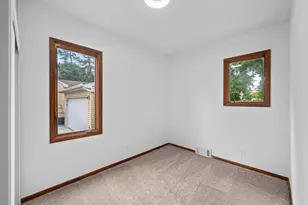 2300 Brookview Dr, Brooklyn Center, MN 55430 - Photo 12