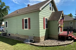 810 N 6th St, Montevideo, MN 56265 - Photo 4