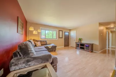 806 Callaway Street E, Saint Joseph, MN 56374 - Photo 6
