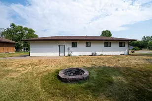 806 Callaway St E, Saint Joseph, MN 56374 - Photo 4