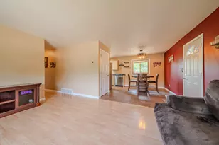 806 Callaway St E, Saint Joseph, MN 56374 - Photo 8