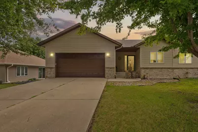 712 W Main Street, Arlington, MN 55307 - Photo 2