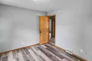3912 61st Ave N, Brooklyn Center, MN 55429 - Photo 10